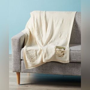 magaschoni gold skull throw blanket